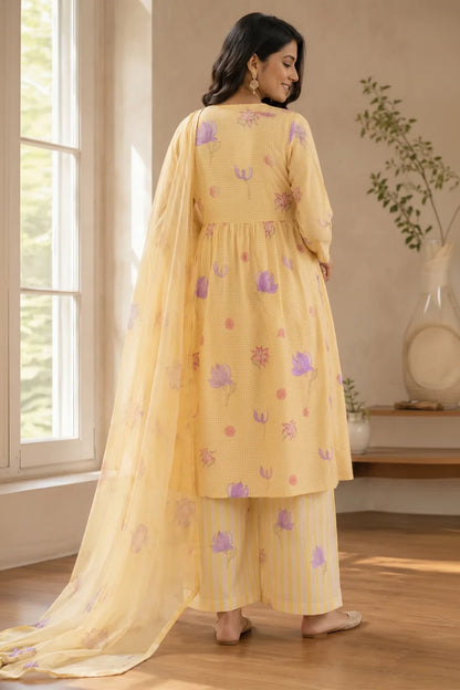 Golden Daisy Maternity Suit Set